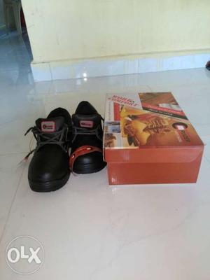 Ruizer safety shoes new