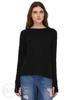 Women's Black Scoop-neck Long-sleeved Top And Distressed