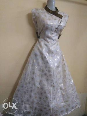 Women's White And Gray Floral Dress