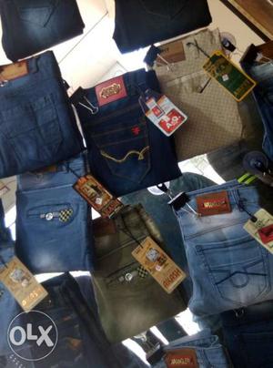 4 jeans at Rs 