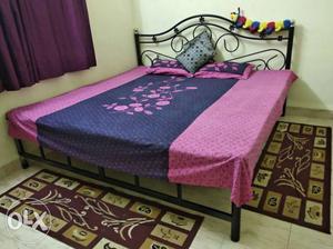 6×7 iron Bed