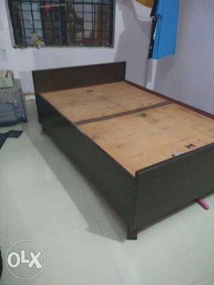 A Divan bed for sale. only 6 month old.