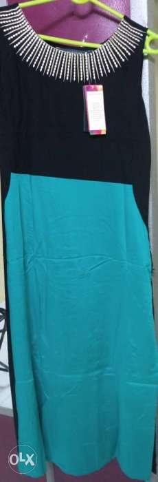 Black And Teal Scoop-neck Sleeveless Dress