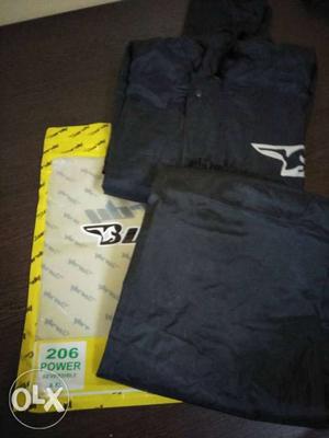 Brand new rain coat black colour xl size with