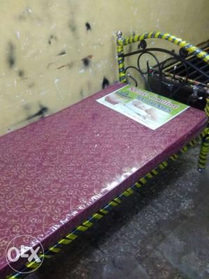 Buy metal single bed with mattress Factory shop