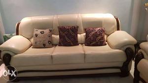 Exclusive 9 Seater Sofa With Central Table Nd Conr Tab