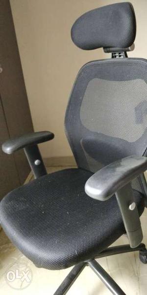 Executive Boss office chair in perfect condition.