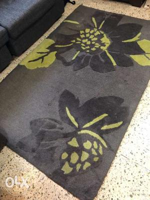 Floor carpet