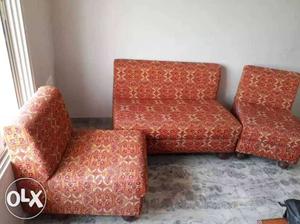 Good quality saag wood sofa set / lounge sitting