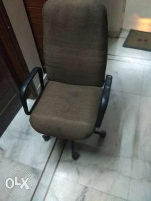 Office chair revolving chair good condition
