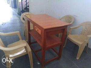Office table with lock and 4 chairs for office