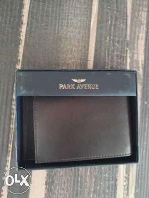 Original leather park avenue wallet unused box