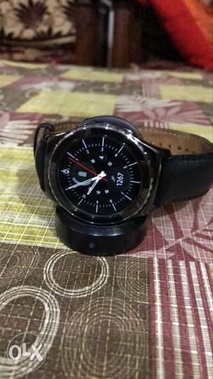 Samsung gear s2 smart watch