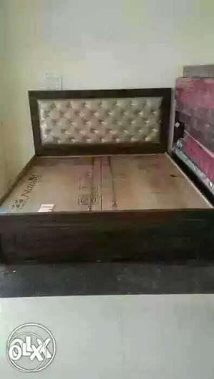 Shree guru nanak furniture naye bed kharide