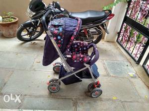 Very gently used stroller for a baby upto 3