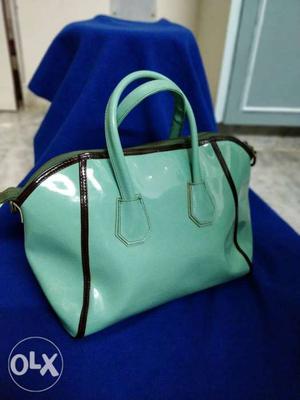 Women's White And Green Leather Tote Bag