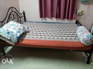 1.5 yr queen size iron bed and 3 yrs duroflex quilt special