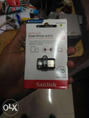 16GB dual drive fast transfer 3.0 SanDisk