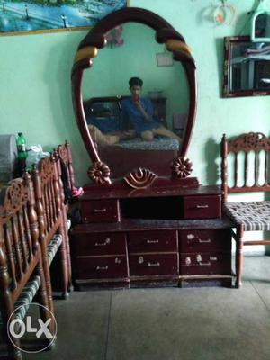 Dressing mirror best condition only 1.5 year old