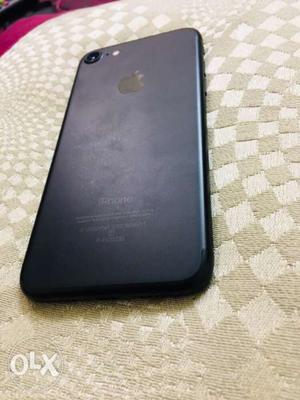 Iphone 7 matt black not a single scretch hardly