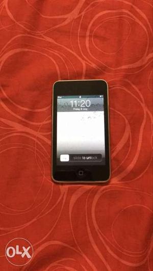 Ipod 3rd gen 32 gb with original charger