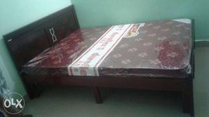 New mini double cot 4*6 without storage /-