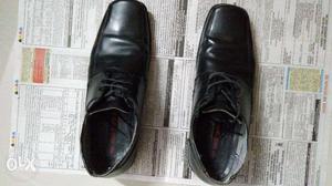 Red Tape Formal Shoe (Black)