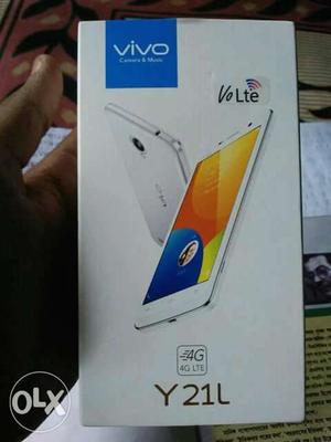 Vivo y21l smart phone, good condition, charger,