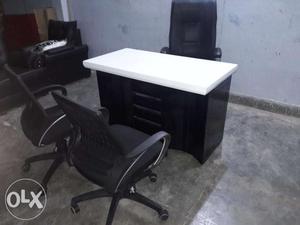 White and brown Table for sale deliver free only delhi NCR