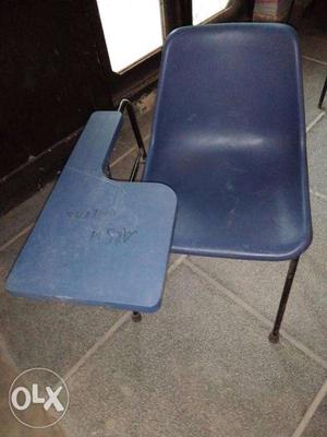 Writing pad chairs