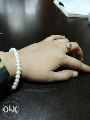 Beaded White Pearl Bracelet