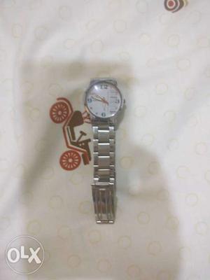 Beautiful women watch in excellent condition