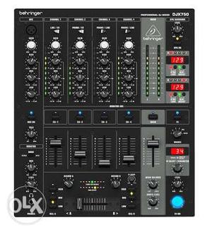Behringer DJX 750 best condition with 15 days