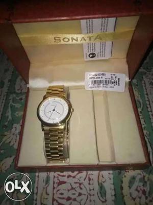 Brand new seal pack sonata company ke watch h