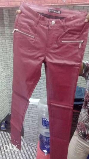 Ladies leather pant. full export quality. 350