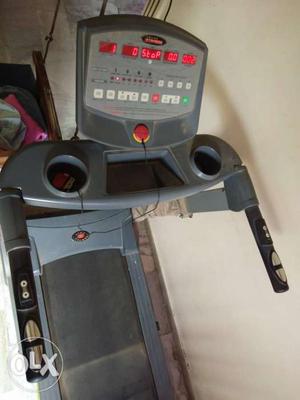 Treadmill in excellent condition for sale Heavy