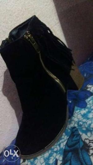 Women's Black boots