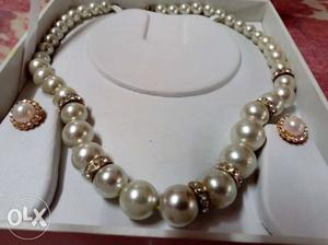 Australian pearl necklace, 6months old