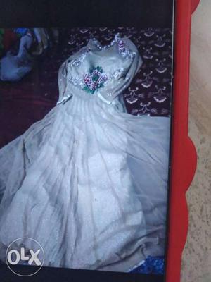 Beautiful gown hardly used in Mira road size ex