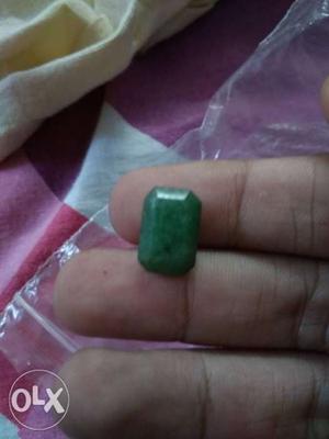 Brazilian emerald of medium quality 6 ratti approx