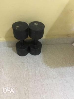 Dumbells. 5-5 kg each. Rubber Coated, So No