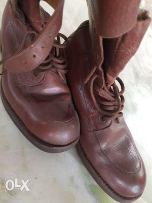 Fine leather /Full whole unused shoes.size 9