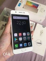 Vivo y 69 very very nice condition and 4 month