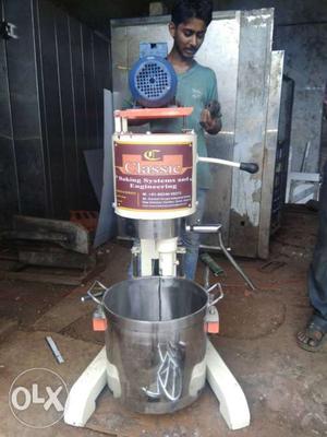 25 litters plantery mixer bakery product..