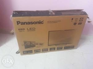 32" Panasonic LED Television Box