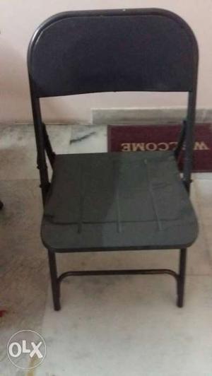 4 seater Godrej dining table in perfect condition