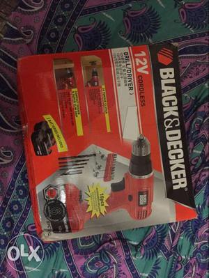 Black&decker rechargeable drill/driver, full set