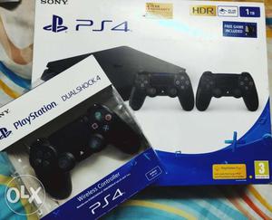 [NEW] Sony PS4 Ultra 1TB And Dualshock 4 + Game