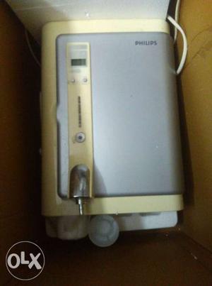 Water purifier Philips good condition
