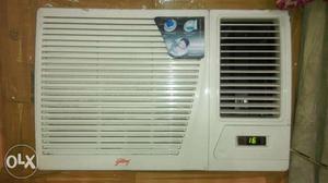 White Gateway Window-type Air Conditioner